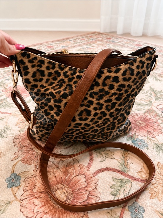 boutique leopard Handbags - Leopard Print Crossbody Bag with Brown Leather Strap